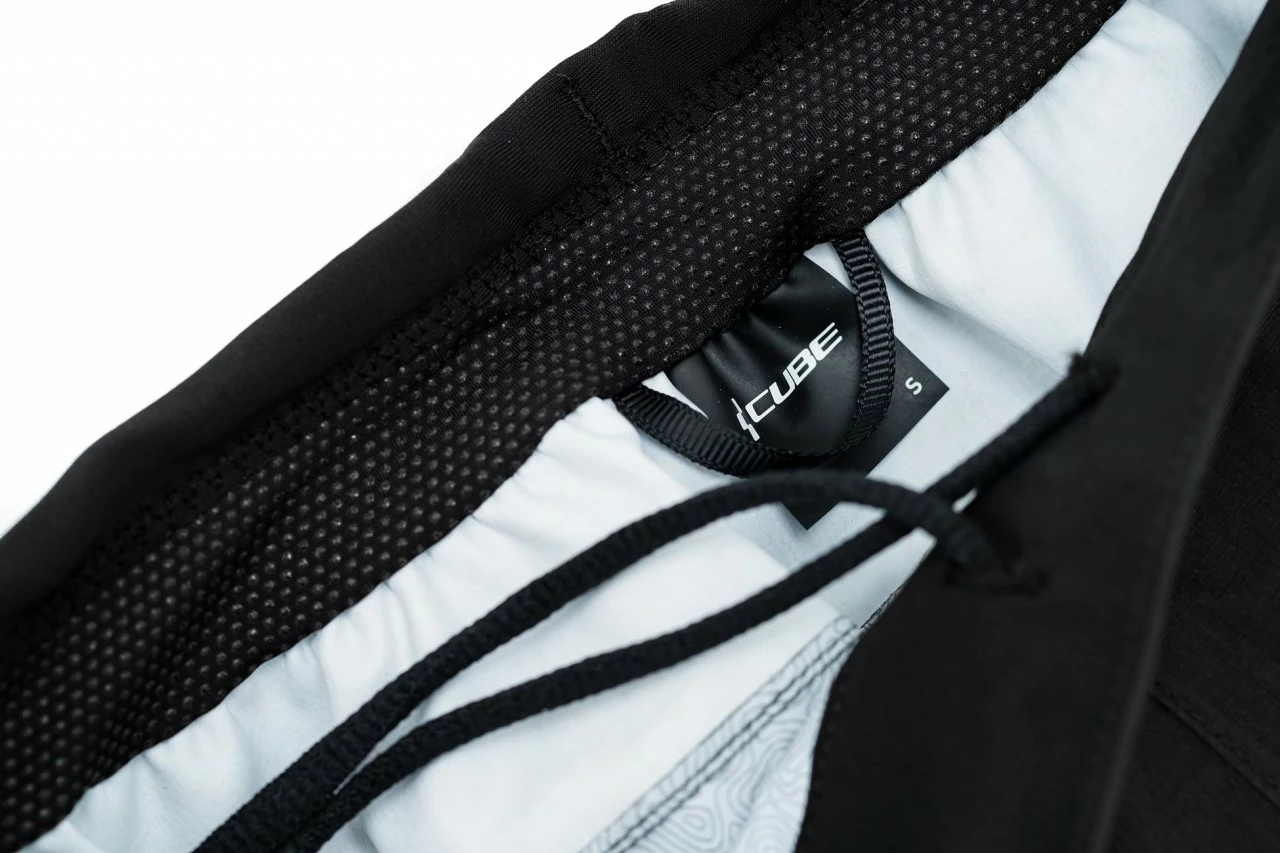 CUBE BLACKLINE Regenhose Kurz Black – Bild 4