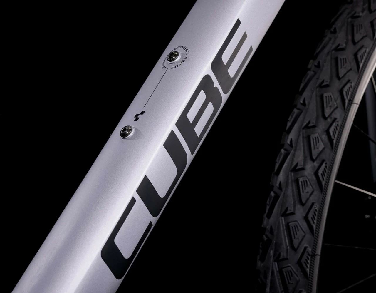 Cube Nature EXC Polarsilver´n´black 2022 – Bild 4