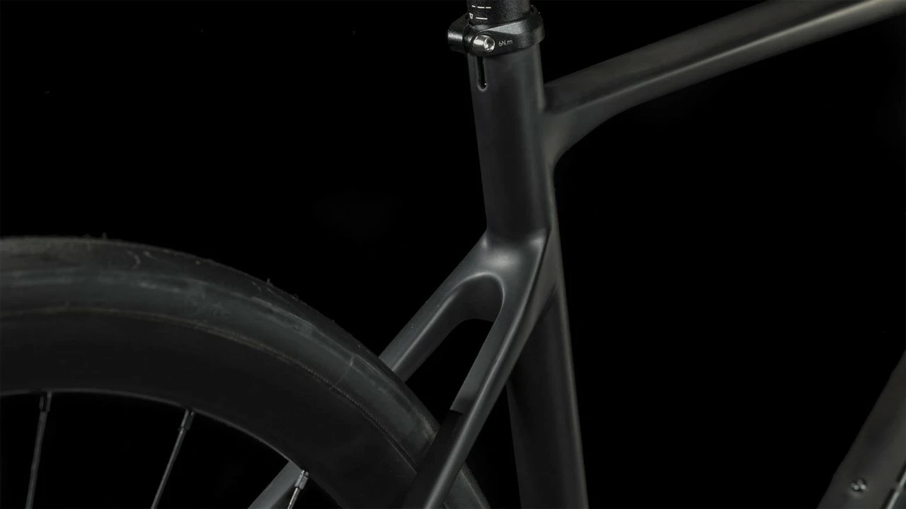 Cube Attain GTC SLX Carbon´n´black 2023 – Bild 4